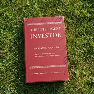 The-intelligent-investor–benjamin-graham.jpg